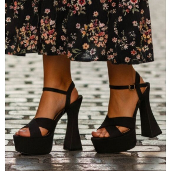 Shoes - Black Platform High Heel Sandals With Ankle Strap